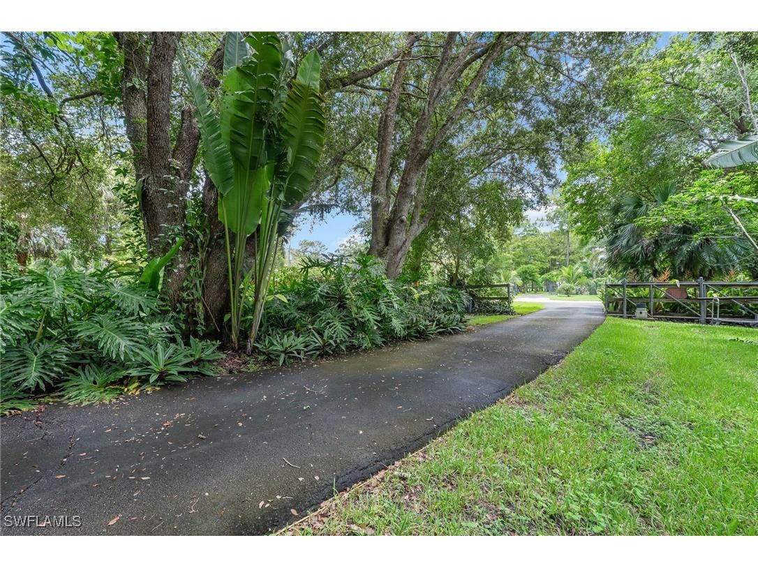 5247 Cherry Wood Drive Naples FL 34119 225067173 image22