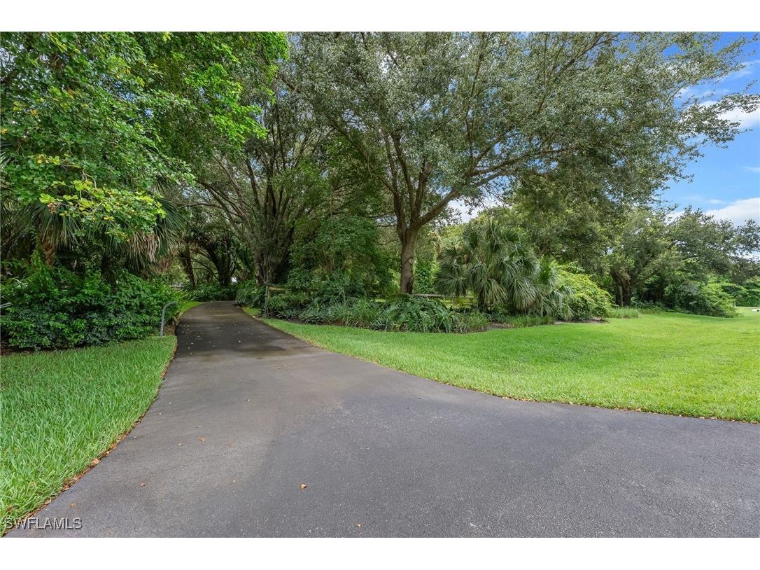 5247 Cherry Wood Drive Naples FL 34119 225067173 image4