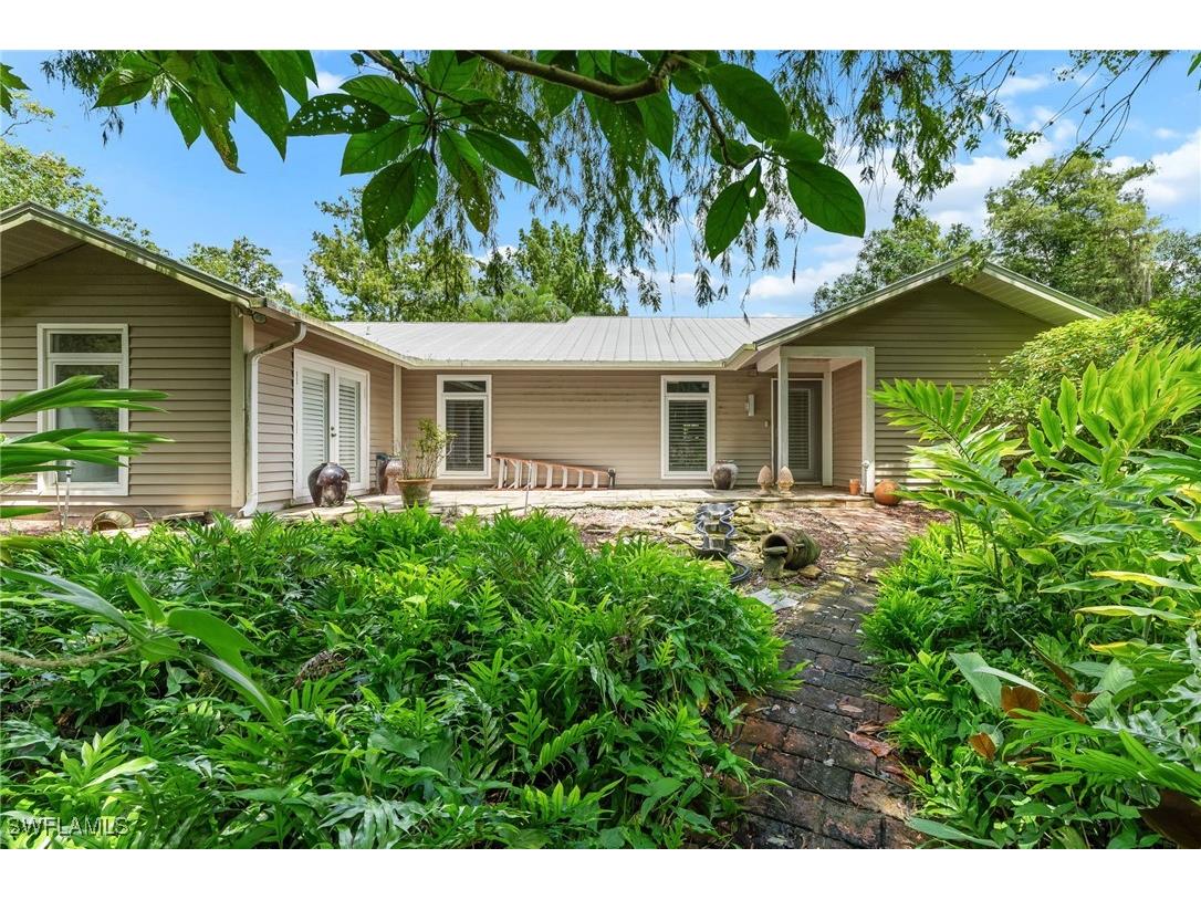 5247 Cherry Wood Drive Naples FL 34119 225067173 image7