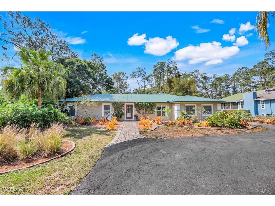 5248 Coral Wood Drive Naples FL 34119 225081207 image1