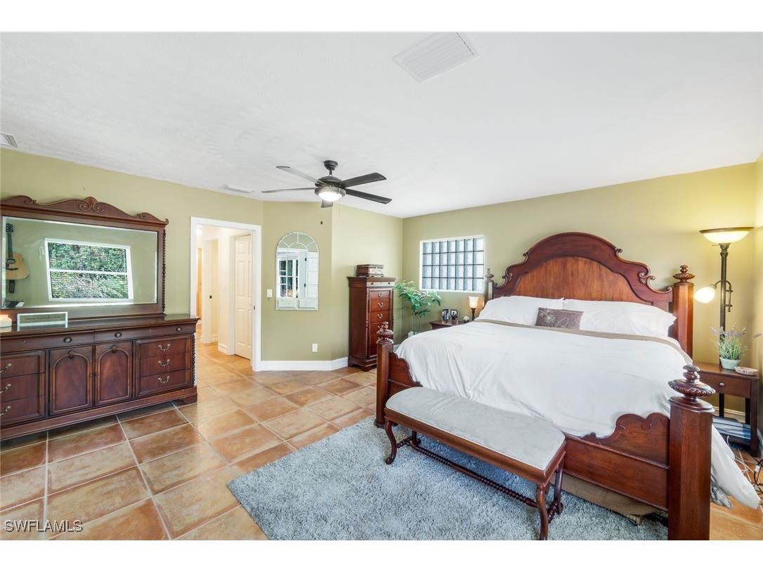 5248 Coral Wood Drive Naples FL 34119 225081207 image10