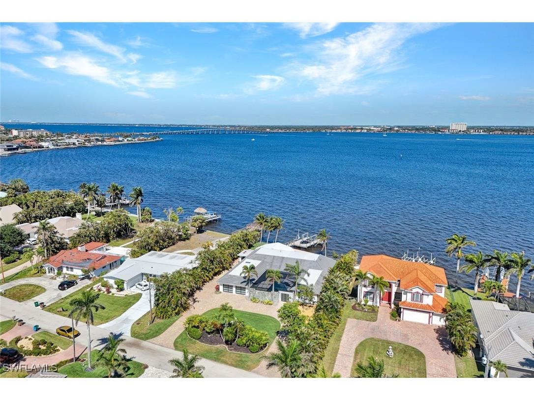 5249 Nautilus Drive Cape Coral FL 33904 225036127 image1