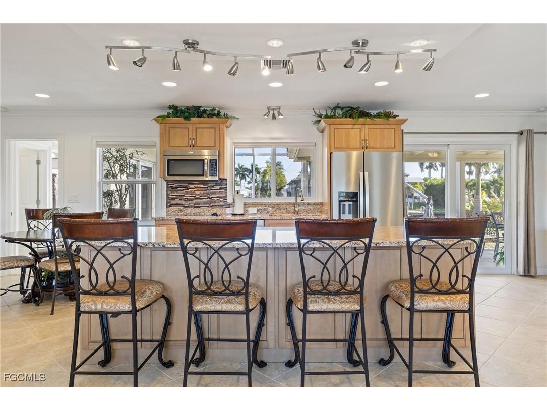 5249 Sunset Court Cape Coral FL 33904 2025024570 image10