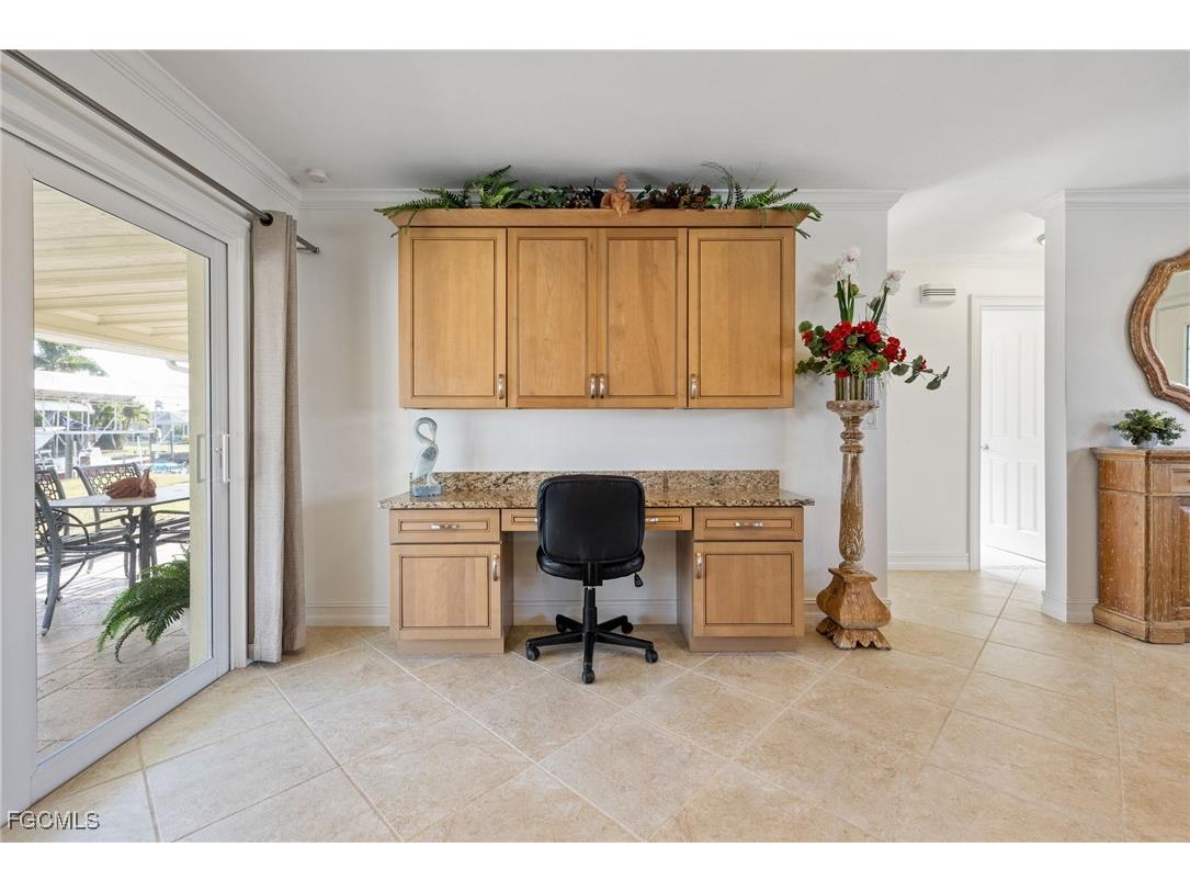 5249 Sunset Court Cape Coral FL 33904 2025024570 image17