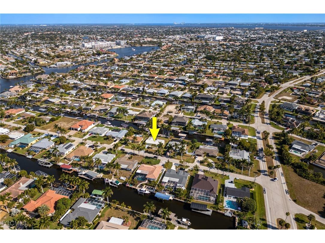 5249 Sunset Court Cape Coral FL 33904 2025024570 image32
