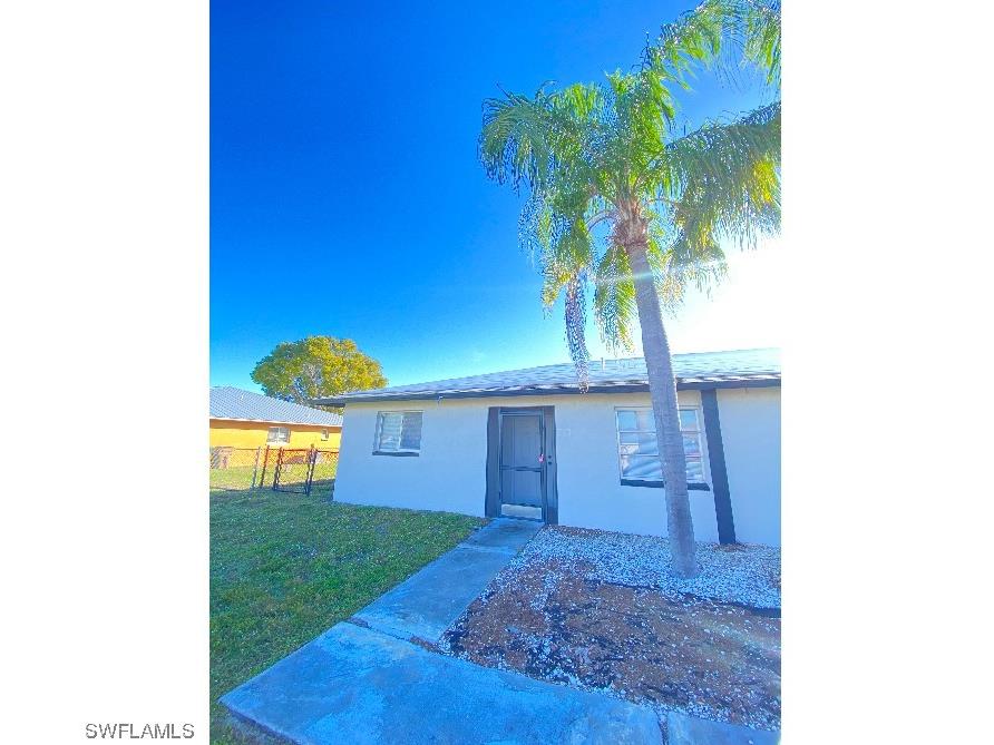 525-527 SE 5th Place #527 Cape Coral FL 33990 224010403 image1