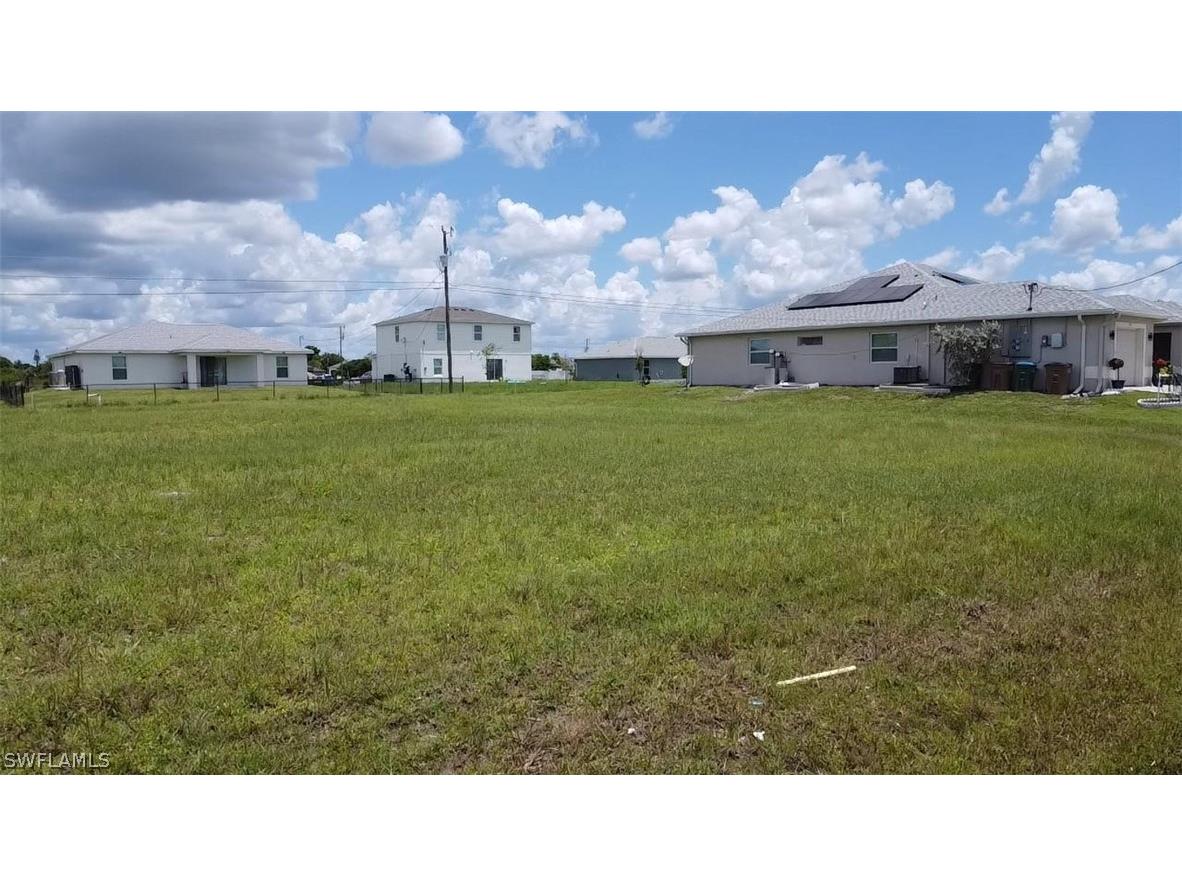 525 Diplomat Parkway E Cape Coral FL 33909 224062352 image1