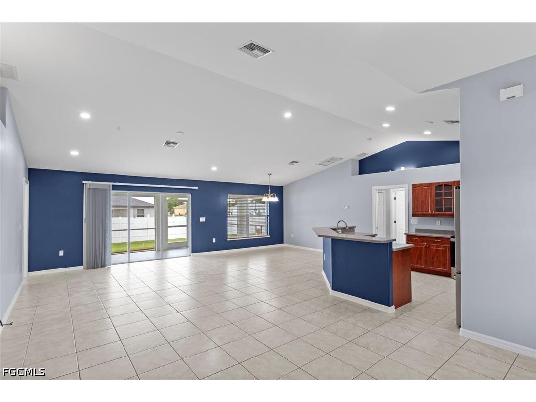 525 NE 6th Avenue Cape Coral FL 33909 2026017735 image9