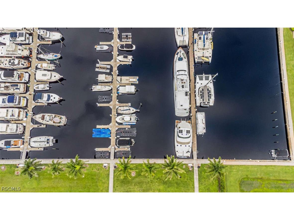 525 Newport Drive Naples FL 34114 2026010953 image10