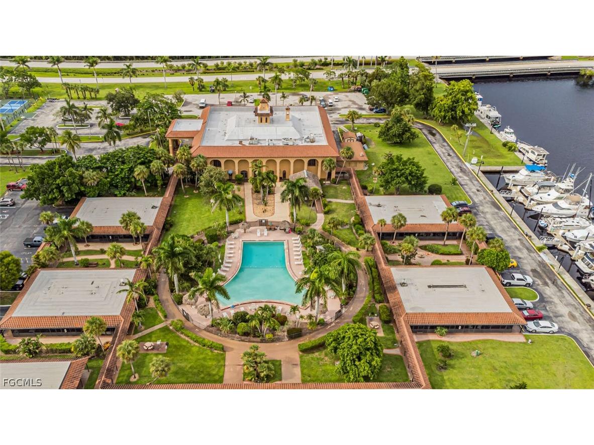 525 Newport Drive Naples FL 34114 2026010953 image12