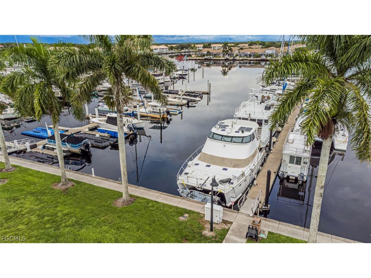 525 Newport Drive Naples FL 34114 2026010953 image18