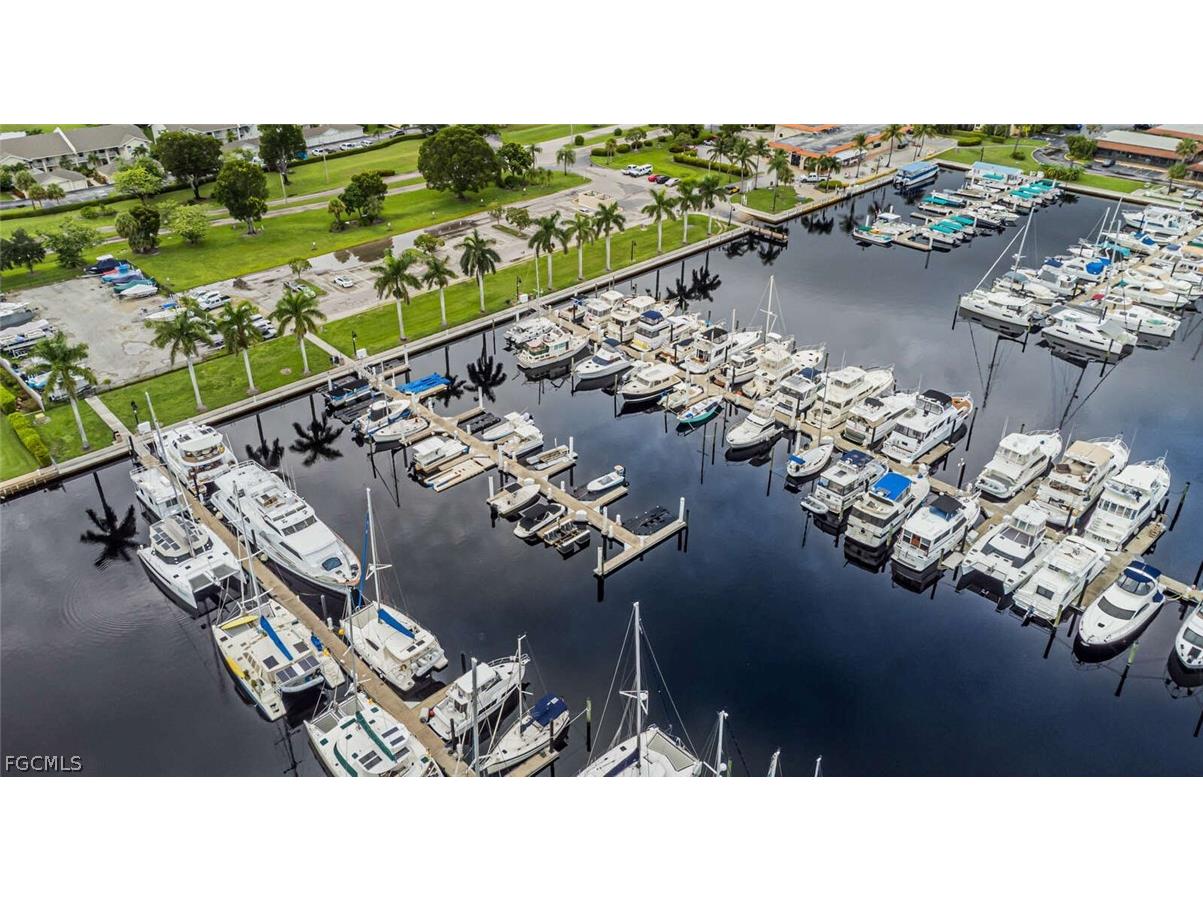 525 Newport Drive Naples FL 34114 2026010953 image8