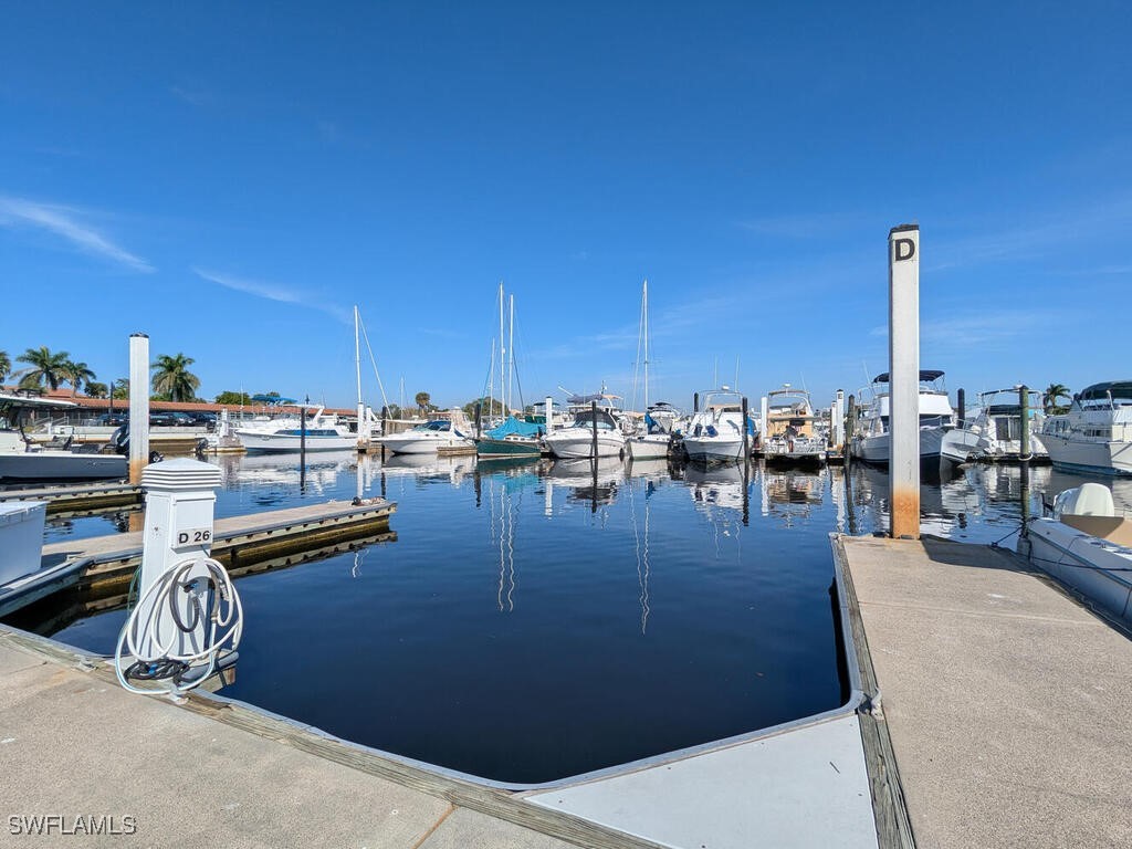 525 Newport Drive Naples FL 34114 225018972 image1