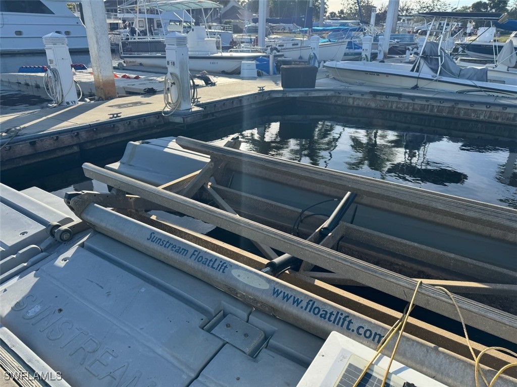 525 Newport Drive Naples FL 34114 225044587 image12