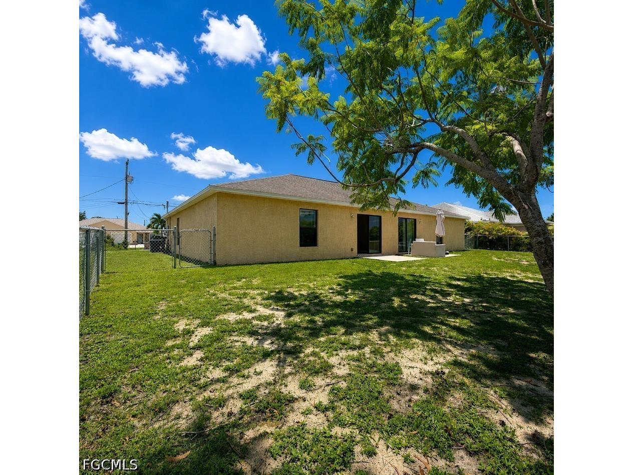 525 SE 4th Terrace Cape Coral FL 33990 2026031502 image17