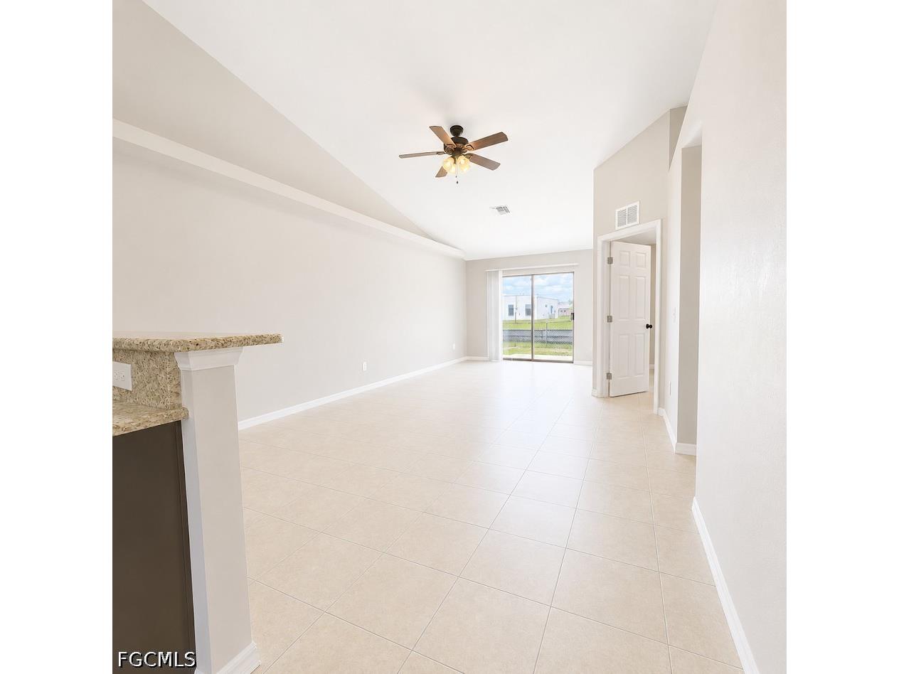 525 SE 4th Terrace Cape Coral FL 33990 2026031502 image5