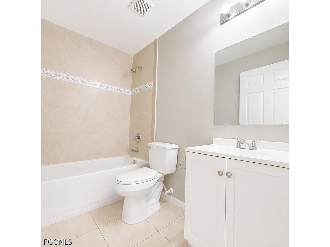 525 SE 4th Terrace Cape Coral FL 33990 2026031502 image7
