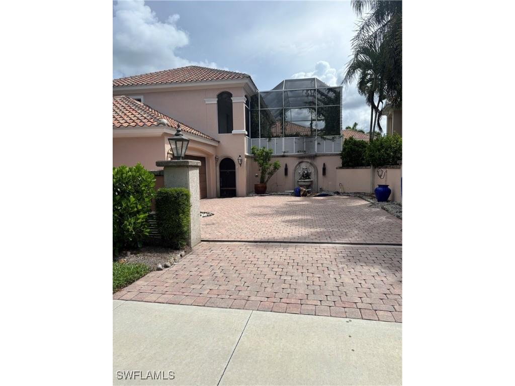 525 Via Veneto #101 Naples FL 34108 225068107 image1
