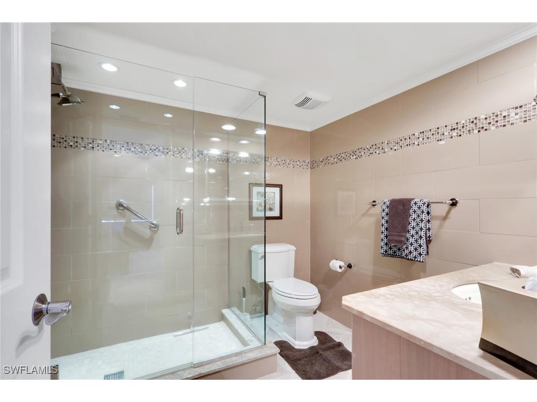 5250 Fox Hollow Drive #505 Naples FL 34104 225080237 image19