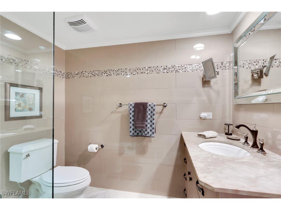 5250 Fox Hollow Drive #505 Naples FL 34104 225080237 image20