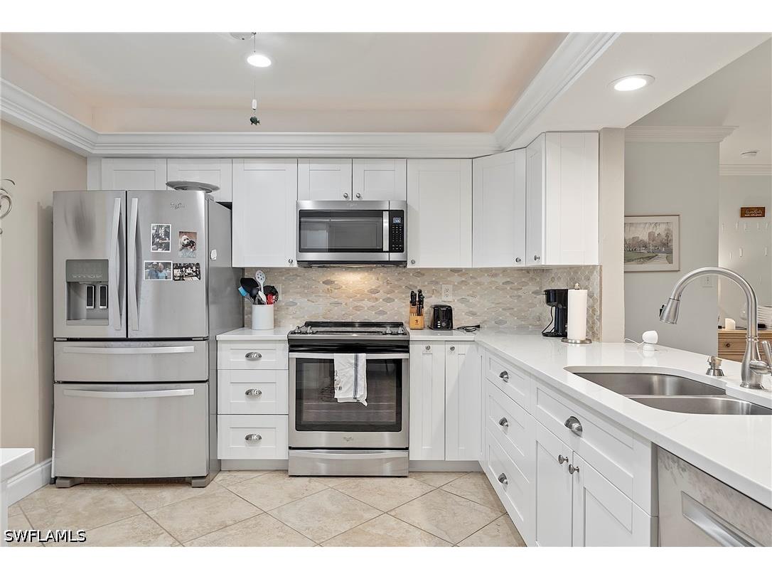 5250 Fox Hollow Drive #509 Naples FL 34104 226018522 image1