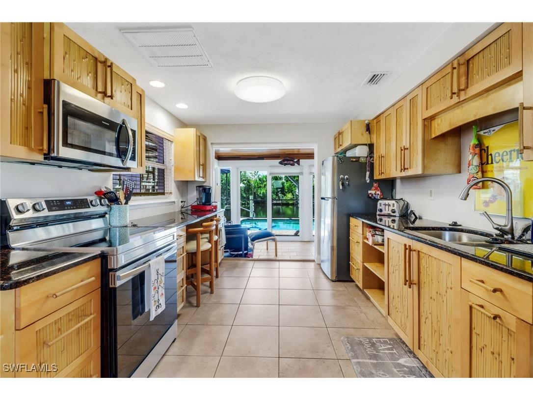 5251-5253 Serenity Cove Bokeelia FL 33922 225055599 image4