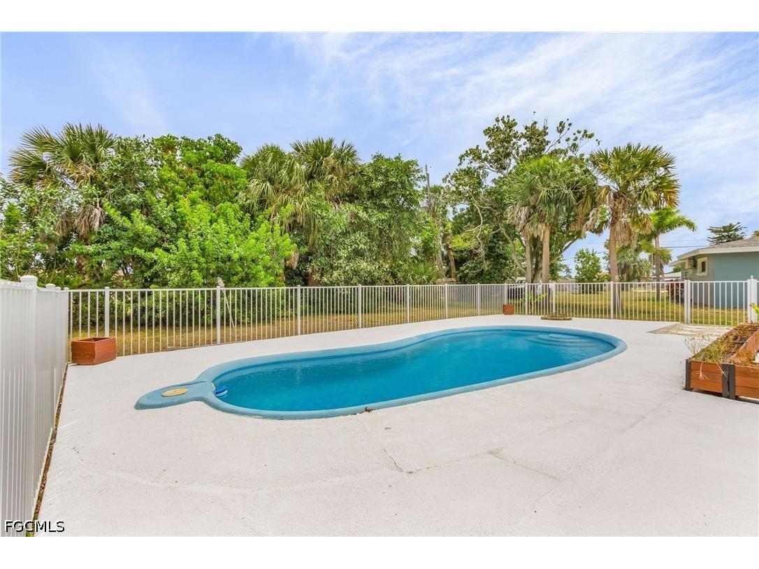 5251 Tower Drive Cape Coral FL 33904 2026022344 image27