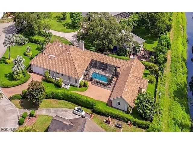 5251 Westminster Drive Fort Myers FL 33919 2026003850 image1