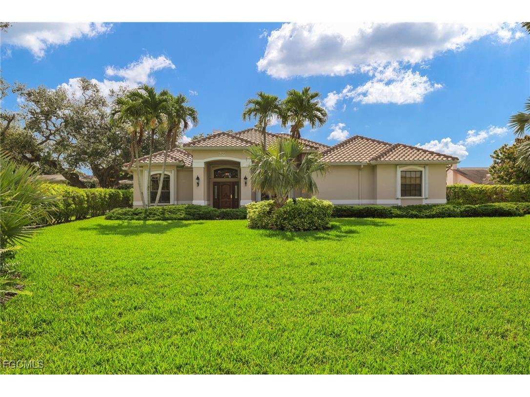 5251 Westminster Drive Fort Myers FL 33919 2026003850 image2
