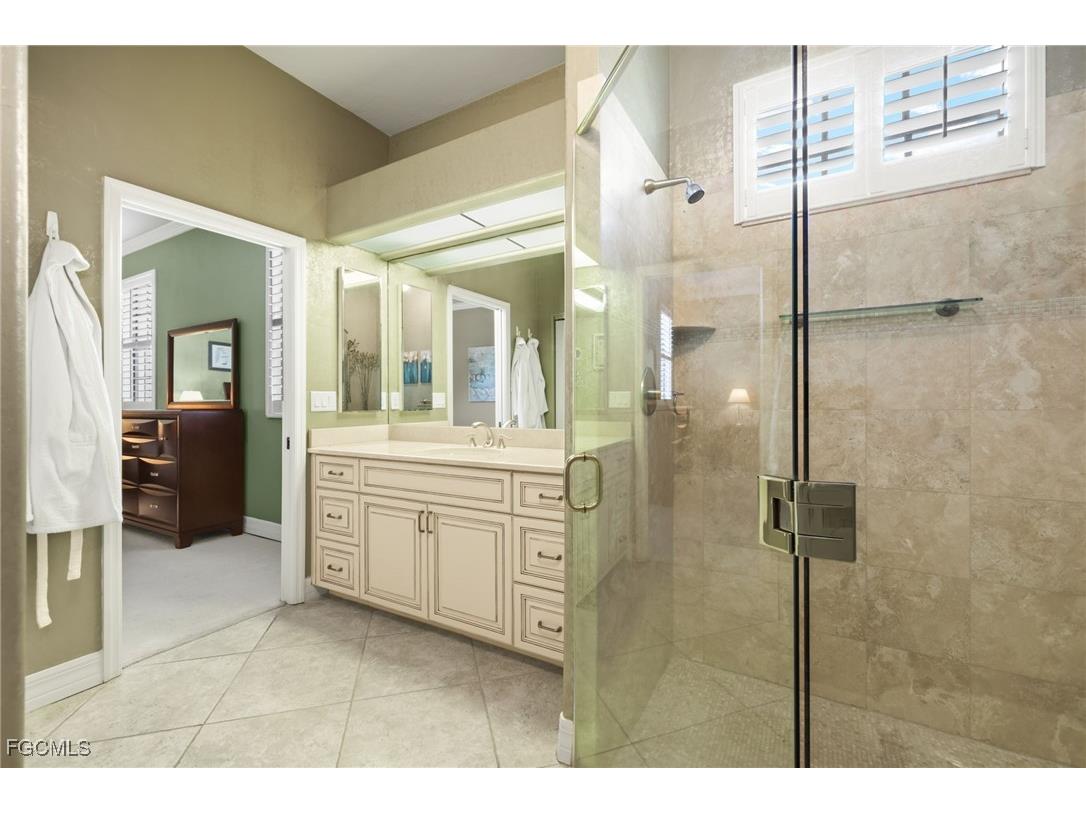 5251 Westminster Drive Fort Myers FL 33919 2026003850 image20