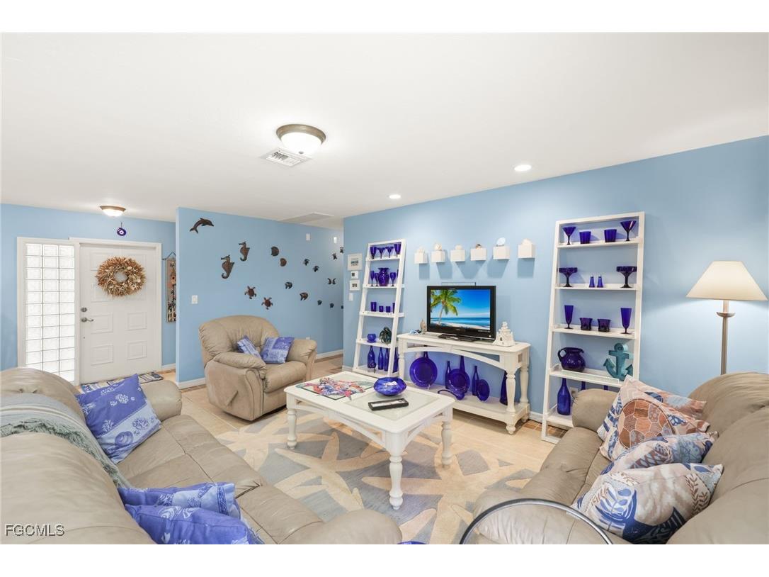 5251 Westminster Drive Fort Myers FL 33919 2026003850 image32