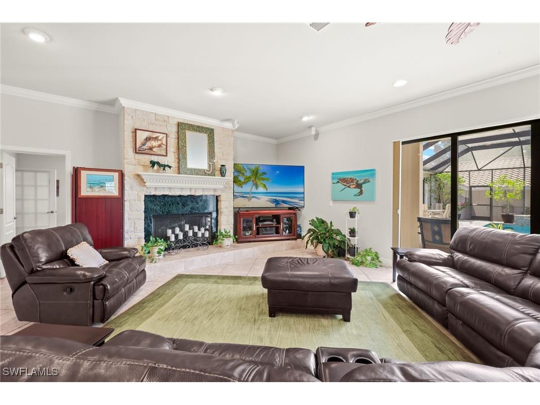 5251 Westminster Drive Fort Myers FL 33919 225058707 image8