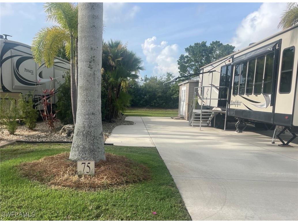 5252 Cypress Trail Resort Circle Fort Myers FL 33905 225051547 image1
