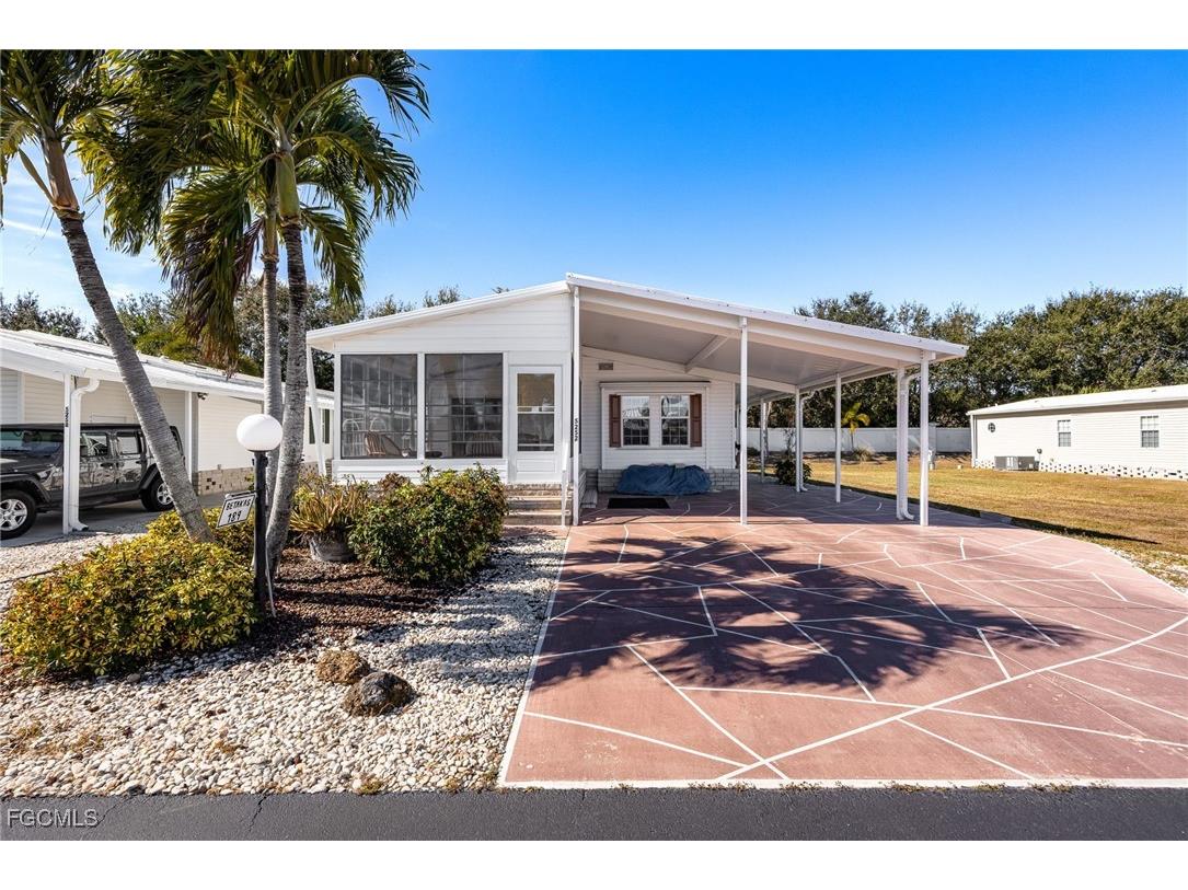 5252 Fiddleleaf Drive Fort Myers FL 33905 2026004069 image1