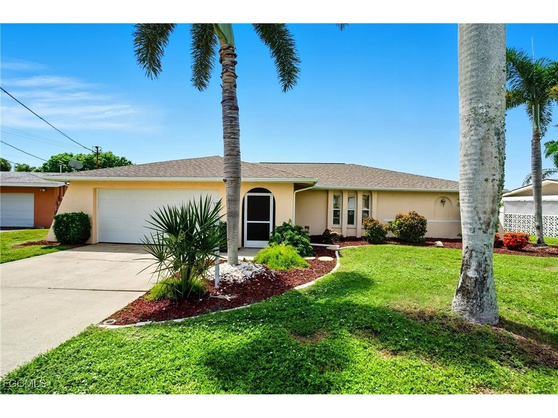 5252 Seminole Court Cape Coral FL 33904 2025009877 image1