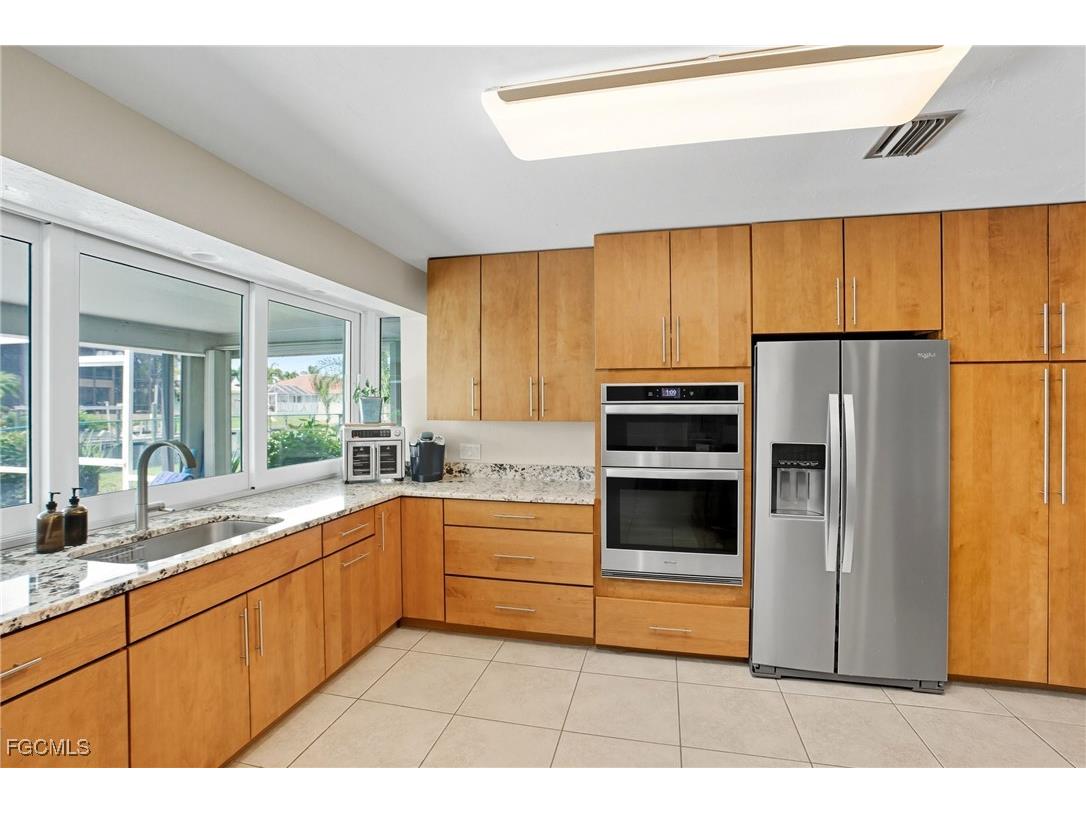 5252 Seminole Court Cape Coral FL 33904 2025009877 image12