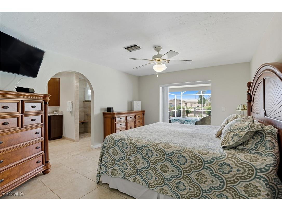 5252 Seminole Court Cape Coral FL 33904 2025009877 image21