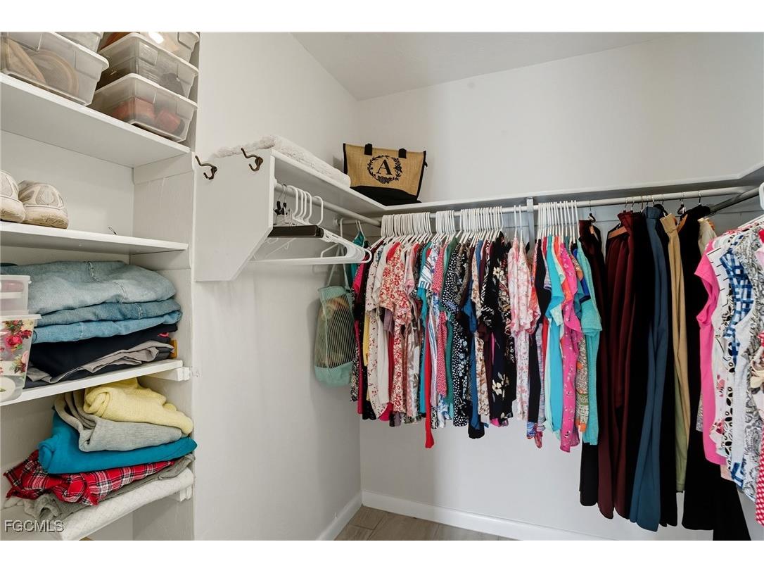 5252 Seminole Court Cape Coral FL 33904 2025009877 image28