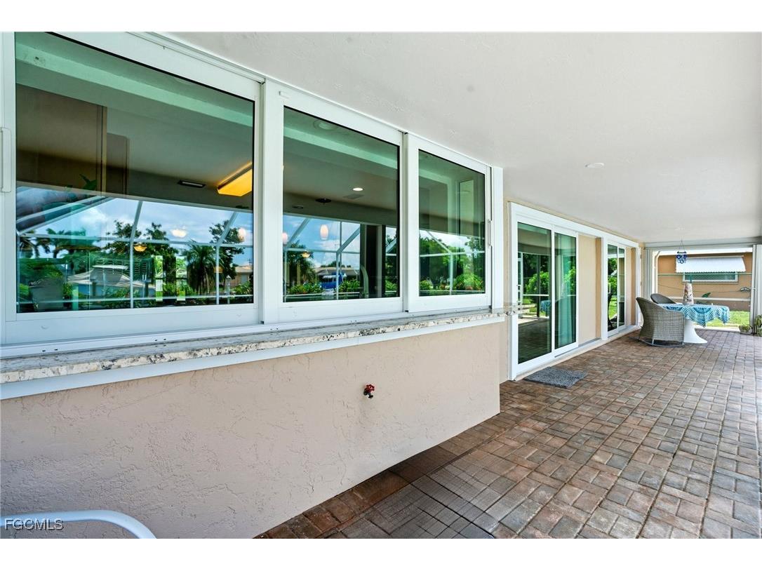 5252 Seminole Court Cape Coral FL 33904 2025009877 image35