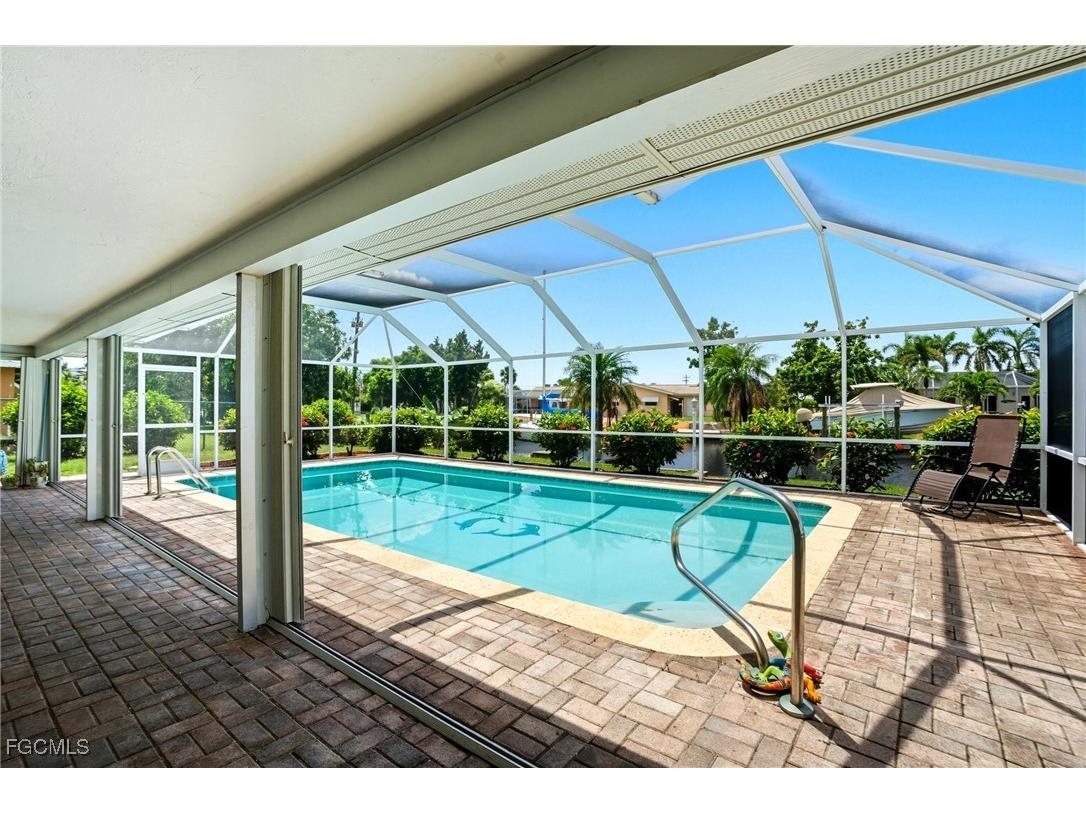 5252 Seminole Court Cape Coral FL 33904 2025009877 image36