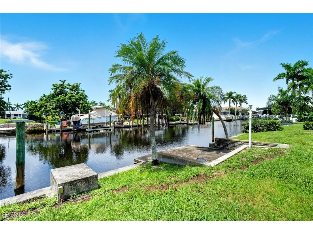 5252 Seminole Court Cape Coral FL 33904 2025009877 image47