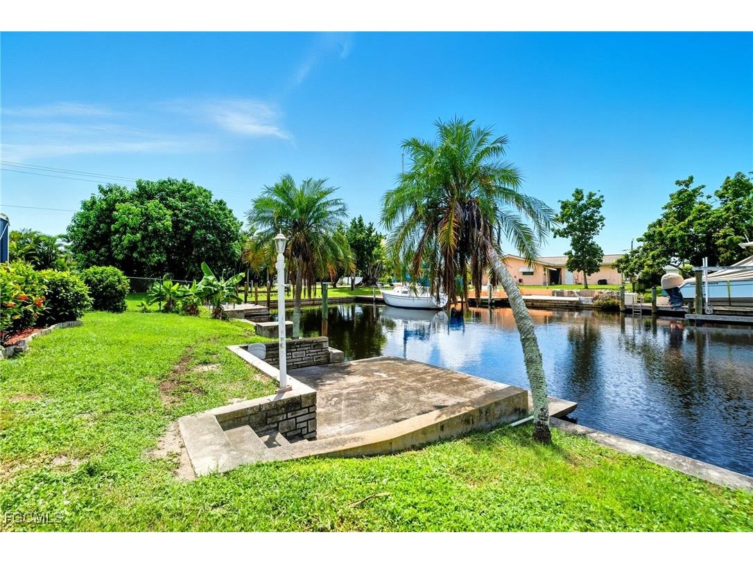 5252 Seminole Court Cape Coral FL 33904 2025009877 image48