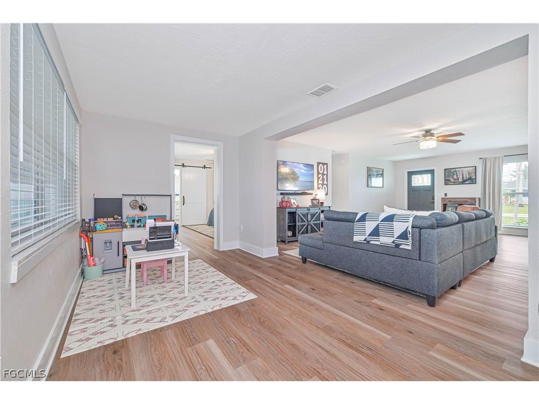 5252 Willow Court Cape Coral FL 33904 2026013402 image18