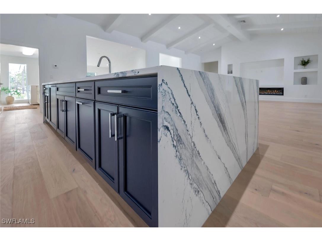 5253 Sycamore Drive Naples FL 34119 225076528 image7