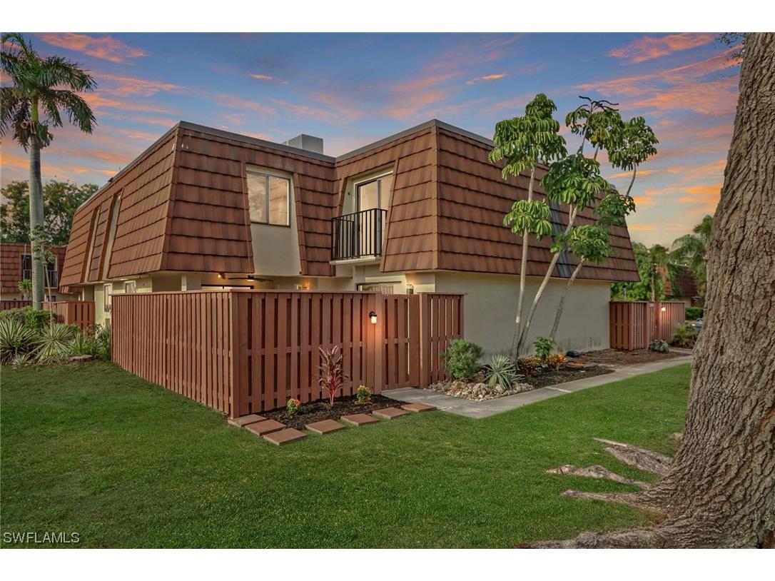 5254 Cedarbend Drive #2 Fort Myers FL 33919 223068984 image1