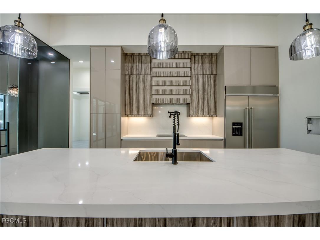 5254 Tamiami Court Cape Coral FL 33904 2025023202 image18