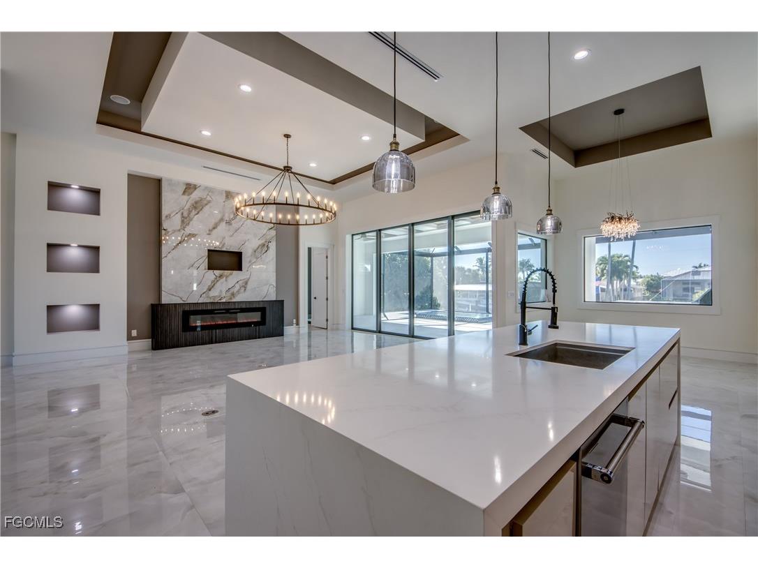 5254 Tamiami Court Cape Coral FL 33904 2025023202 image20