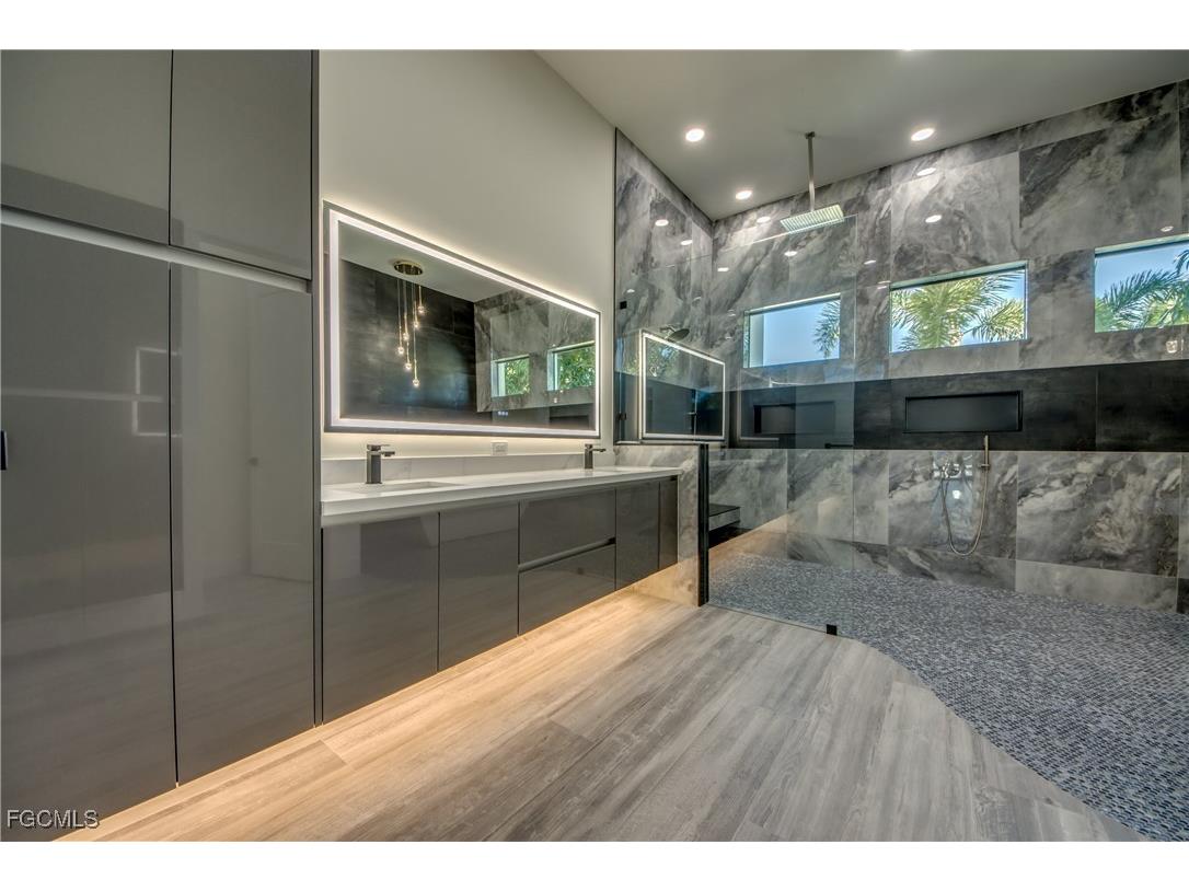 5254 Tamiami Court Cape Coral FL 33904 2025023202 image26