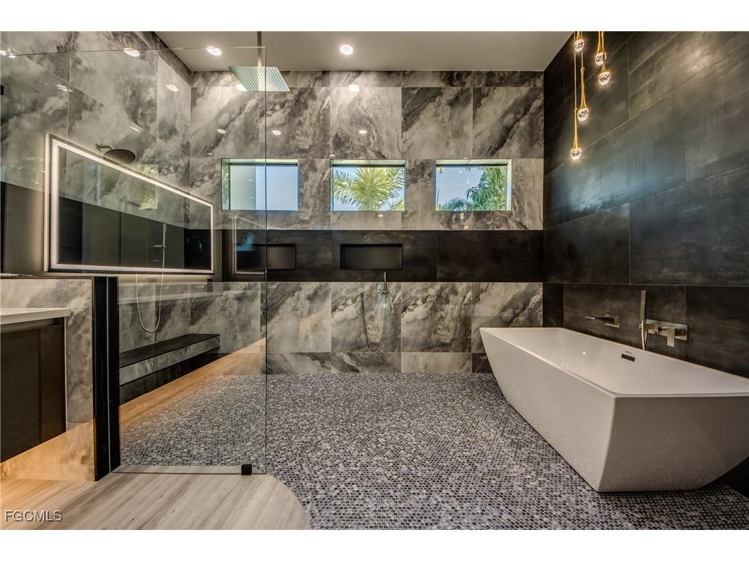 5254 Tamiami Court Cape Coral FL 33904 2025023202 image27