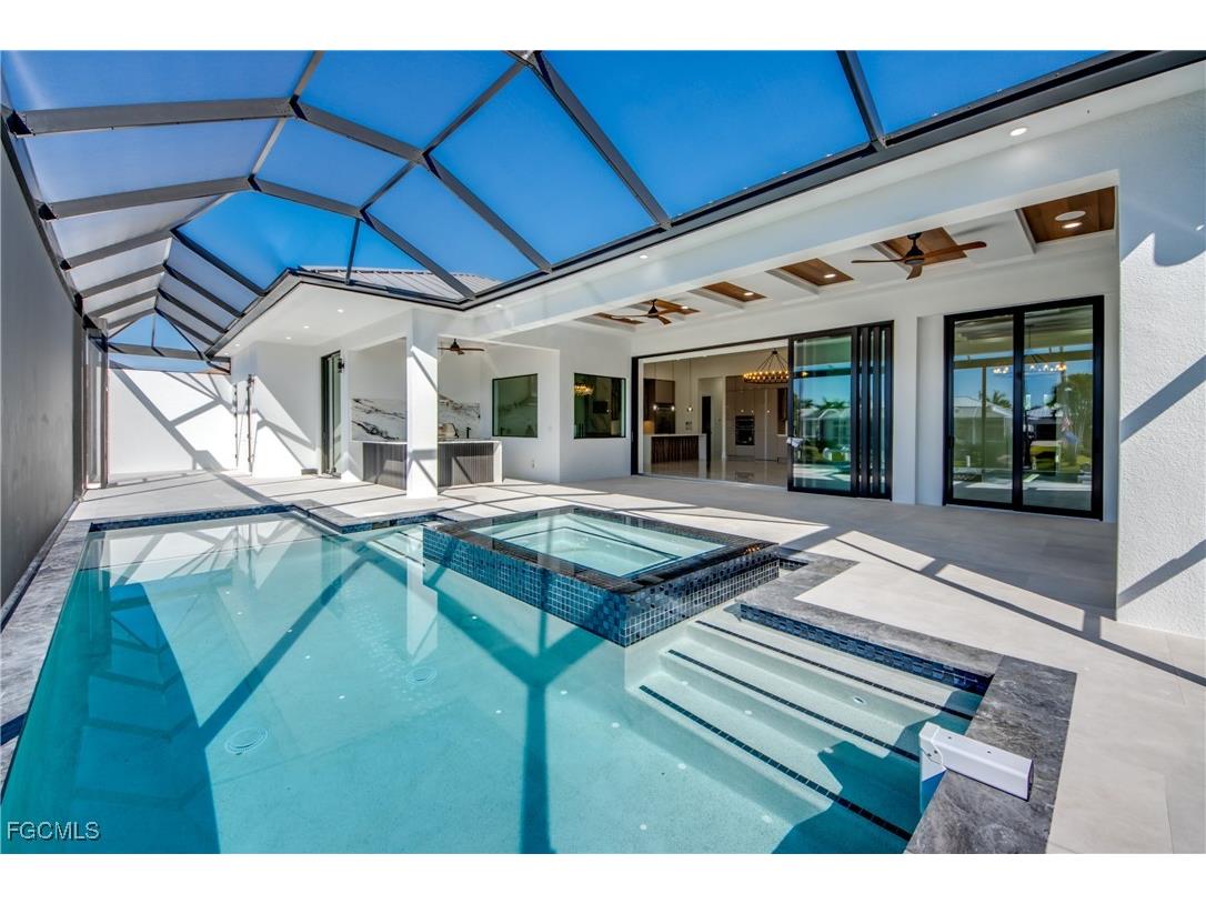 5254 Tamiami Court Cape Coral FL 33904 2025023202 image3